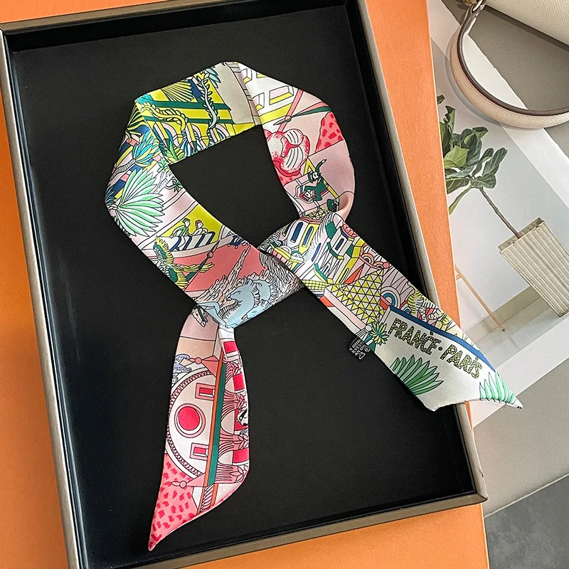 Luxury Design Horse Print Skin - Ascot Neck Scarf reseña y precio