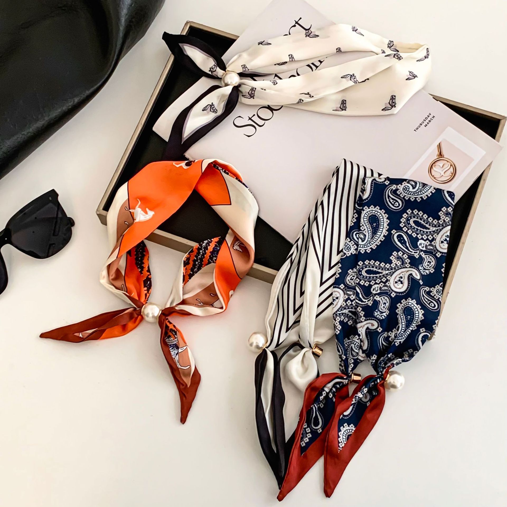 Cashew Flower Silk Scarf Effor - Silk Neck Scarf reseña y precio