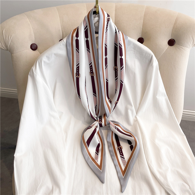 Fashion Print Long Silk Scarf  - Ascot Neck Scarf reseña y precio